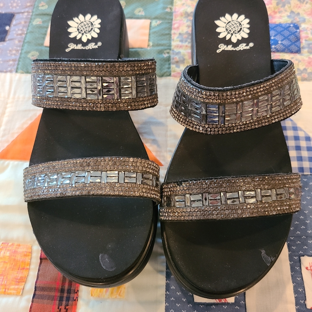 Bling Wedge Sandals!👡 💎